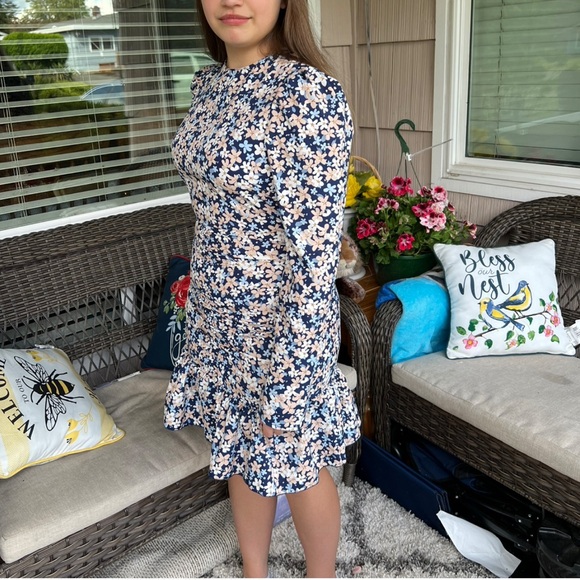 SHEIN Dresses & Skirts - SHEIN Navy and Cream Floral Long Sleeve Dress